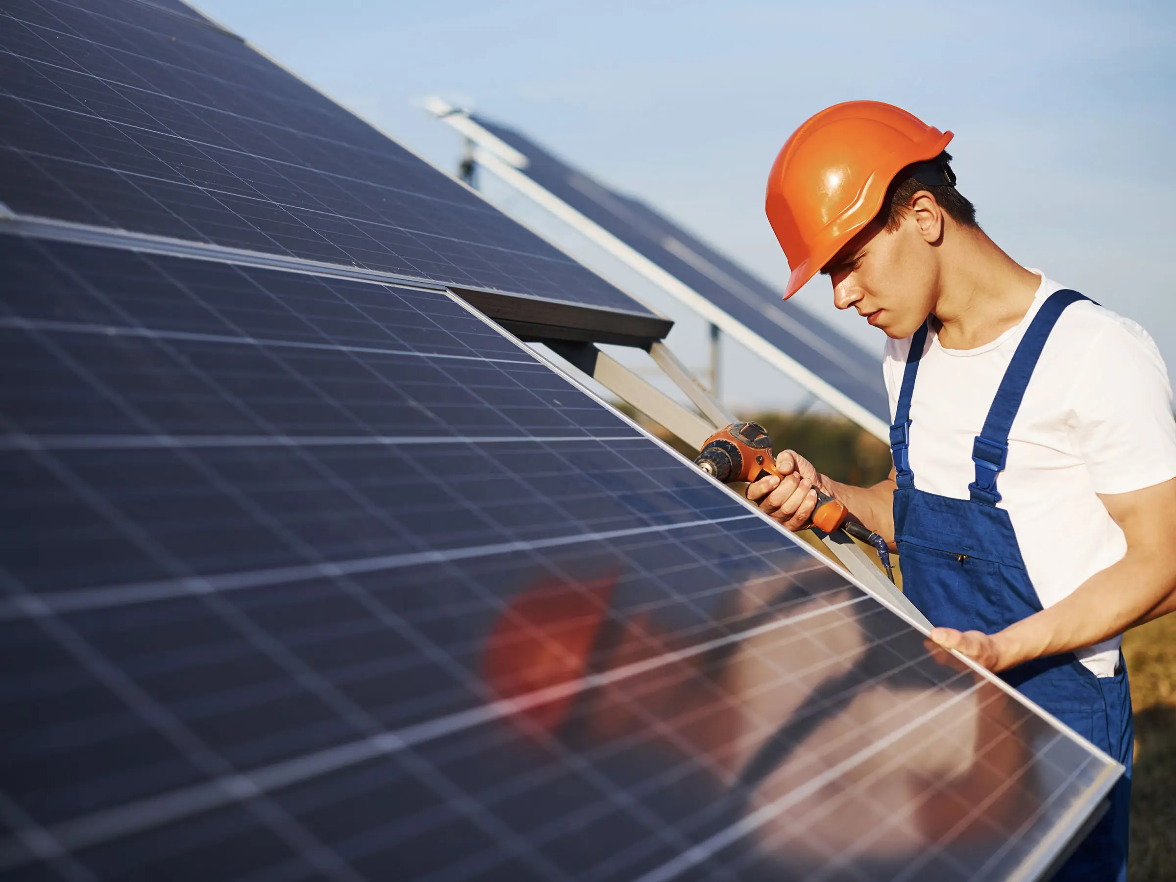 Golpe em lojas de energia solar: aprenda a reconhecer sites falsos antes de comprar seu kit fotovoltaico