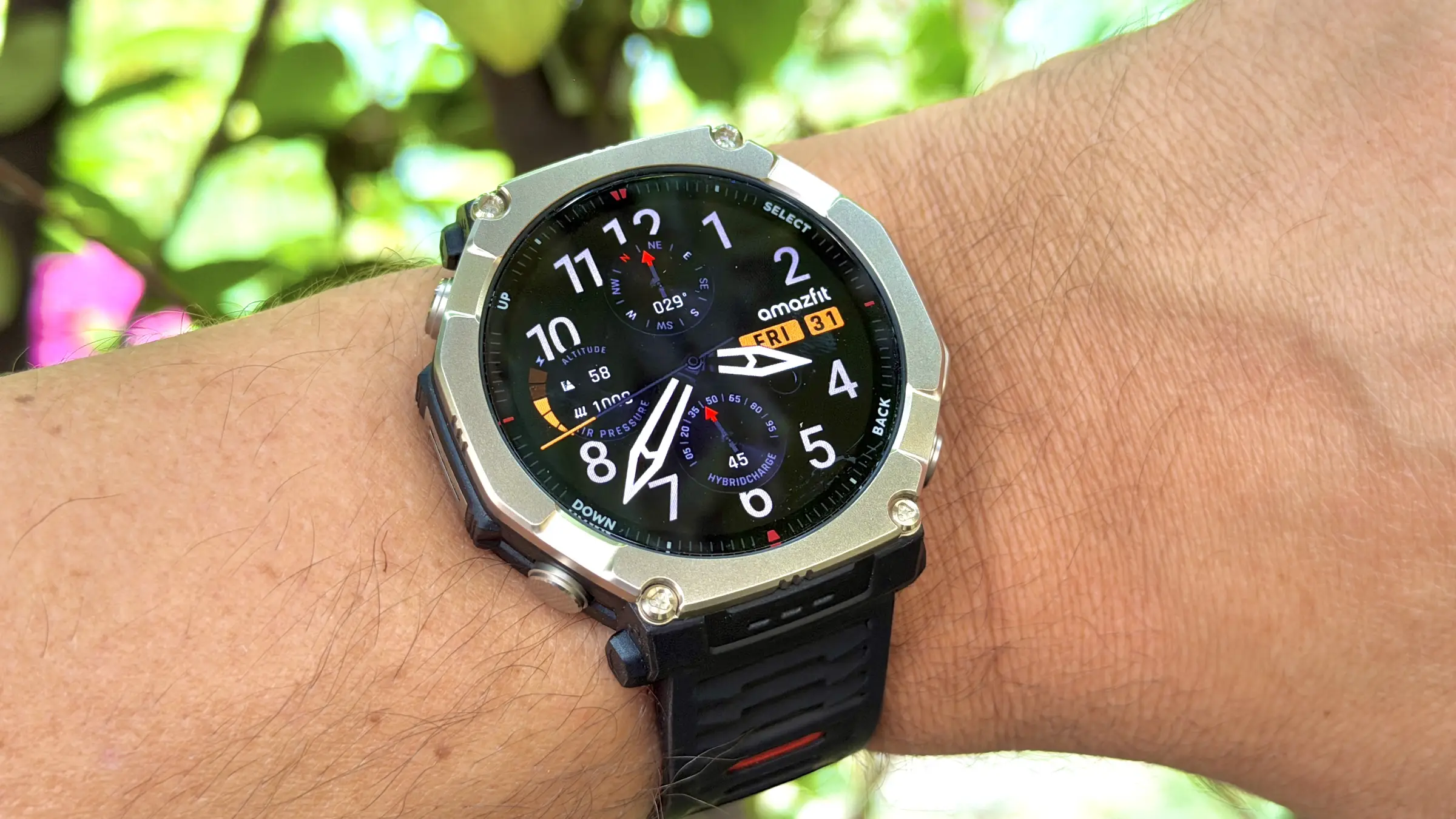 Amazfit T-Rex Ultra 2 chega para encarar Apple Watch Ultra e Garmin Fenix