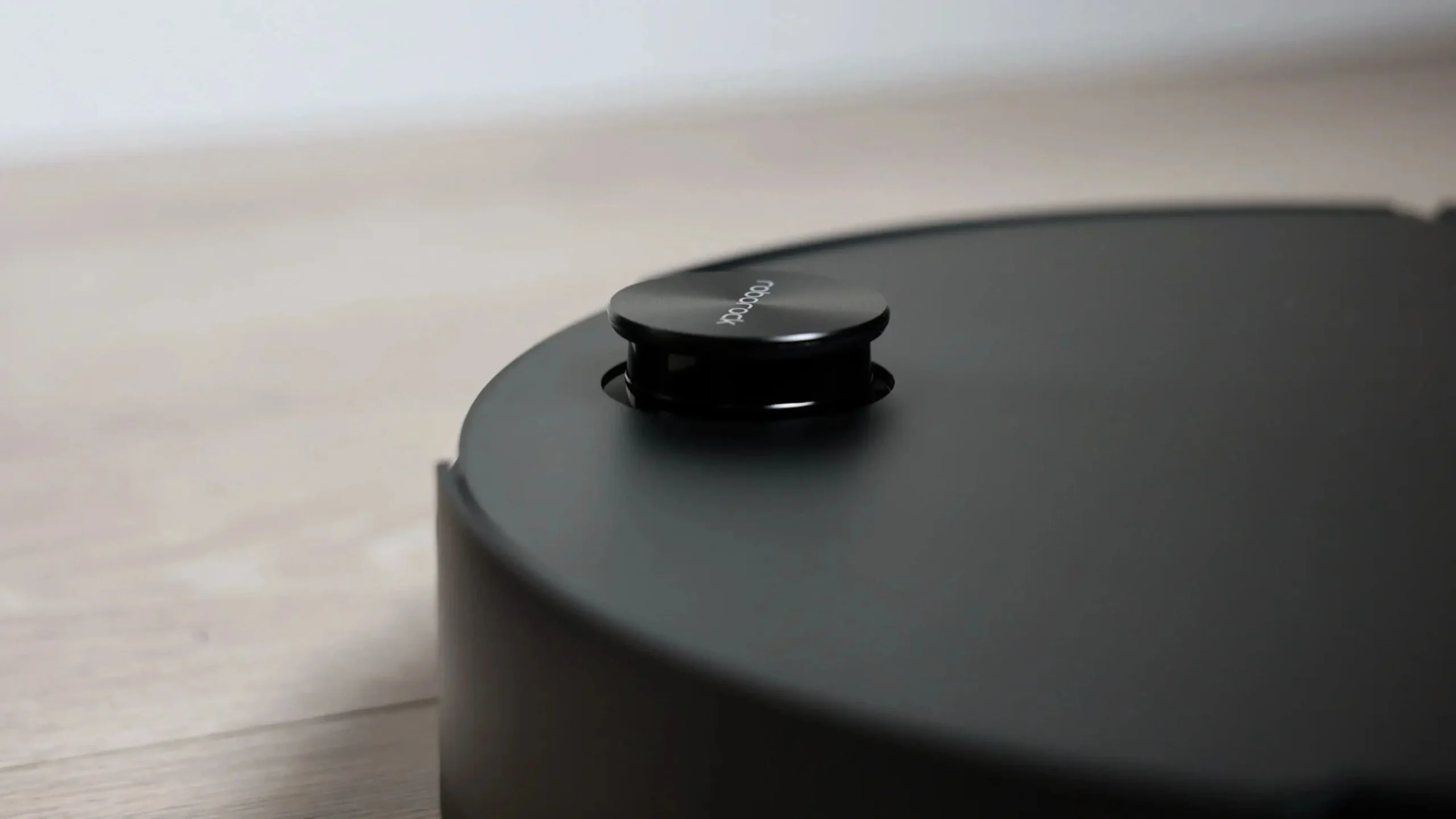 Roborock Saros 20 Sonic Complete tem primeira grande queda de preço e chama atenção