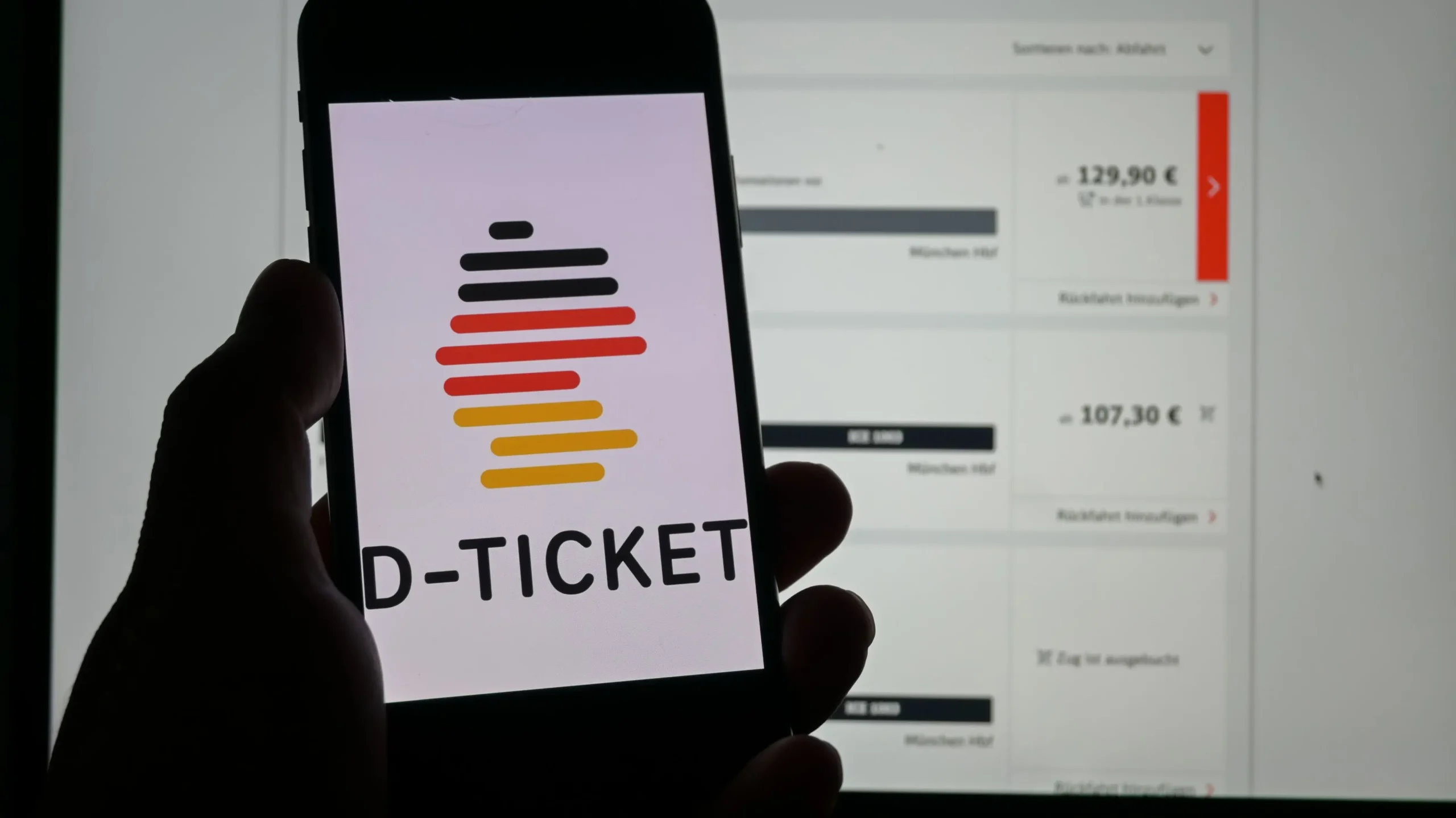 Deutschlandticket terá preço calculado por índice e pode chegar a 66,40 € em 2027