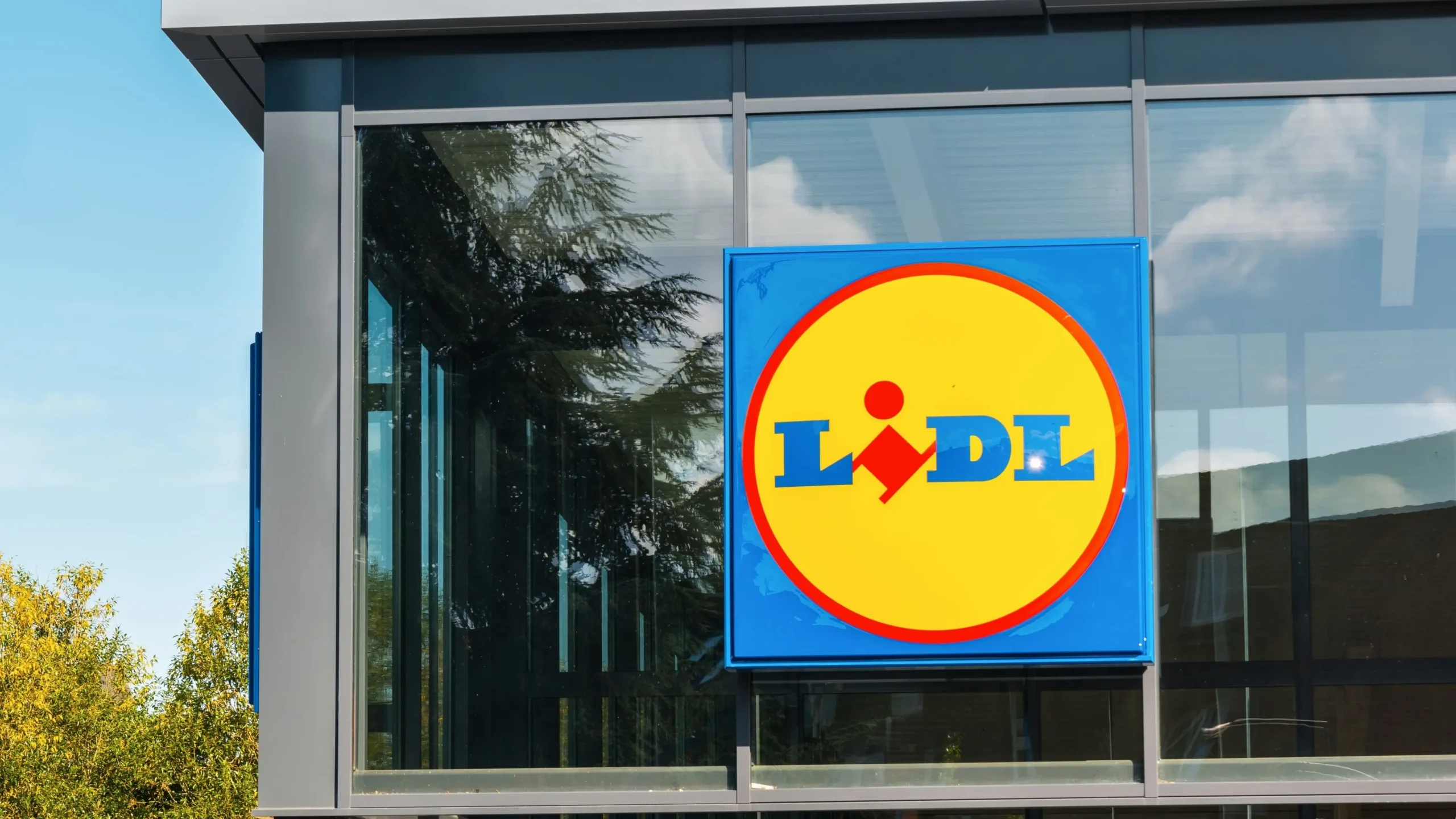 Lidl derruba preços de cafeteira Krups, OptiGrill, Airfryer e mais; veja os descontos